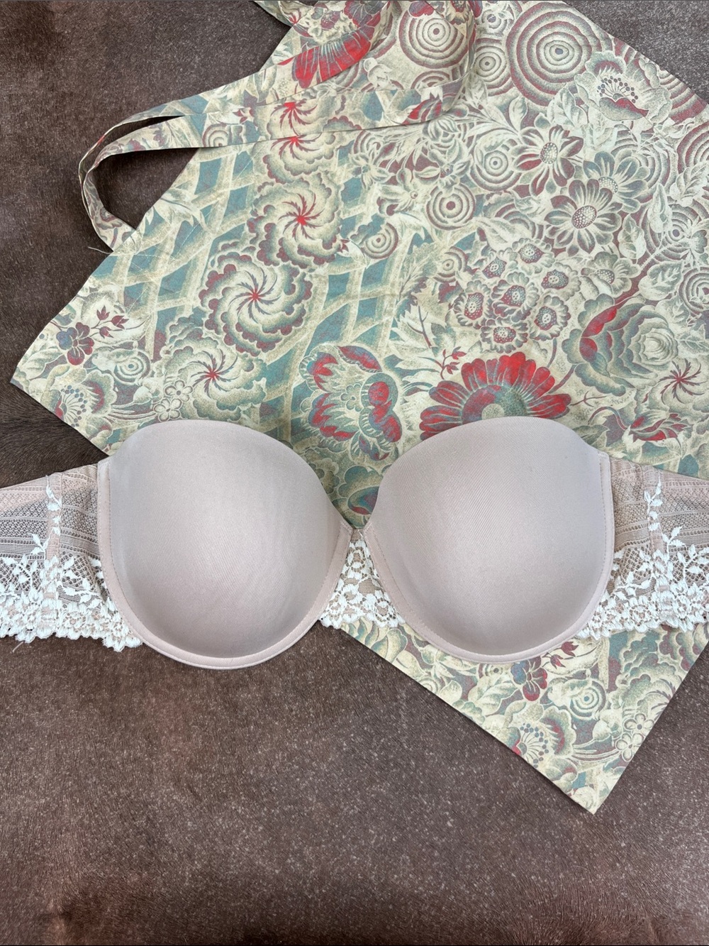 Wacoal 854191 Embrace Lace Underwire Push Up Strapless Bra
